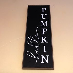 Hello pumpkin sign